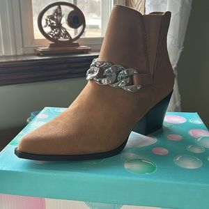 Ankle Boots- Suede Look- New